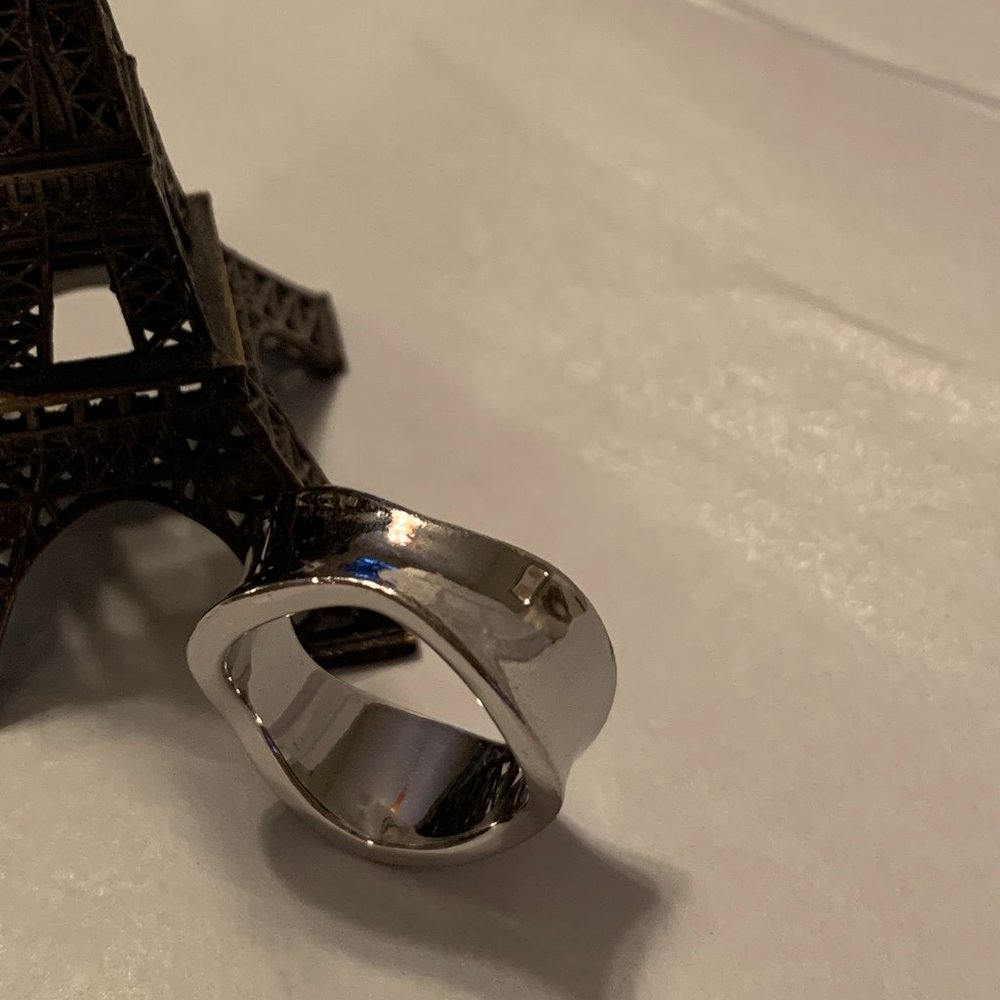 Silver Ring - Picture 2 of 3